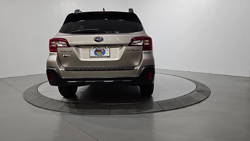 Used 2018 Subaru Outback 2.5i Premium w/ Popular Package #1 AWD/4WD image 4