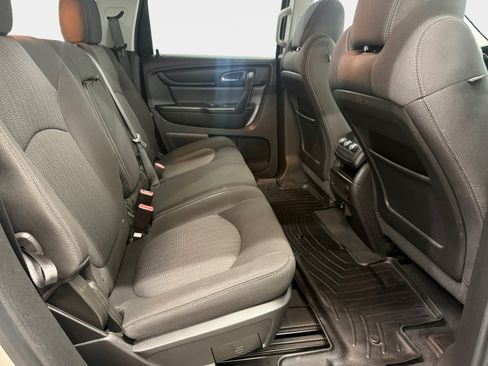 Used 2017 Chevrolet Traverse LT w/ Style and Technology Package AWD/4WD image 11