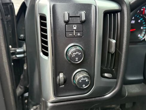 Used 2017 Chevrolet Silverado 1500 LT image 16