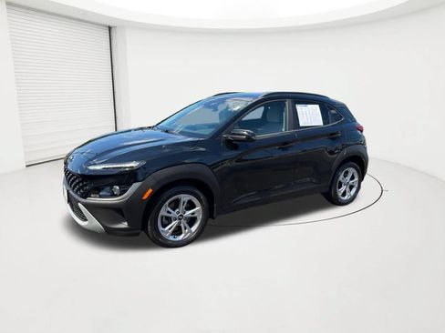 Used 2023 Hyundai Kona SEL AWD/4WD image 1
