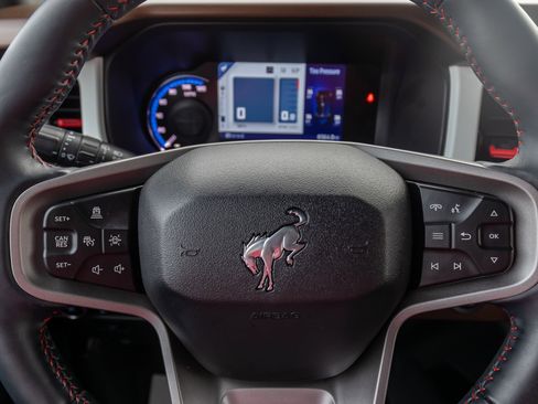 Used 2024 Ford Bronco Heritage Edition image 17