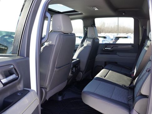 New 2026 Chevrolet Silverado 2500 ZR2 image 11