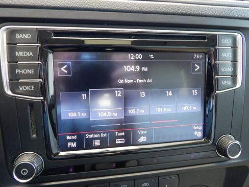 Used 2017 Volkswagen Jetta SE FWD image 34