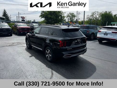Certified 2023 Kia Sorento S FWD image 17