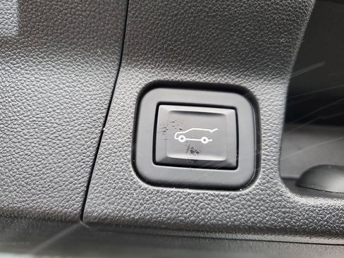 Used 2020 GMC Acadia SLE w/ Driver Convenience Package image 37