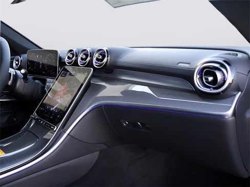 Certified 2025 Mercedes-Benz CLE 300 4MATIC Coupe image 11