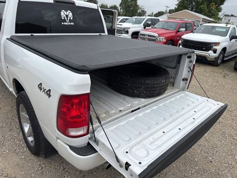 Used 2016 RAM 1500 Express image 30