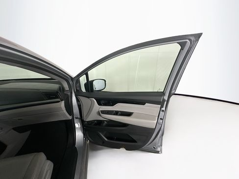 Used 2019 Honda Odyssey Elite image 35