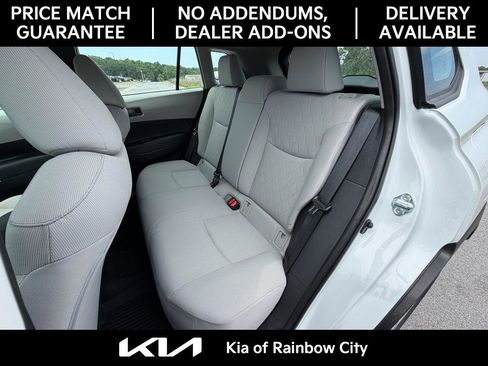 Used 2025 Toyota Corolla Cross L FWD image 15