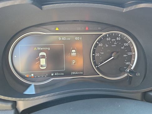 Used 2025 Nissan Versa SR w/ Trunk Package FWD image 11