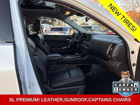 Certified 2023 Nissan Pathfinder SL w/ SL Premium Package AWD/4WD image 10