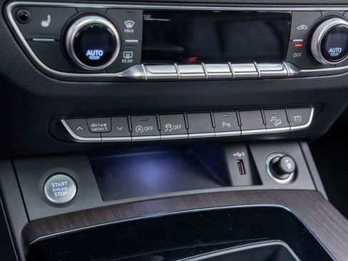 Used 2023 Audi Q5 2.0T Premium w/ Convenience Package image 28