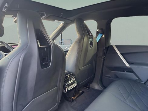 Used 2024 BMW iX xDrive50 image 28