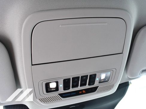 New 2025 Ford Explorer Active w/ Active Comfort Package image 35