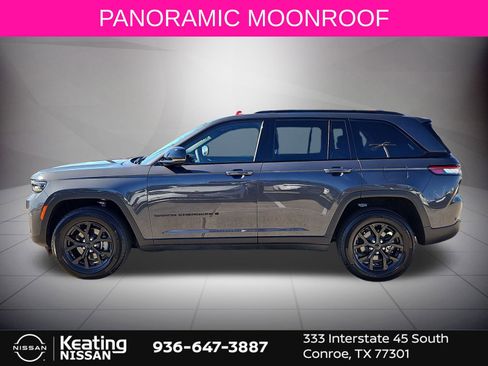 Used 2025 Jeep Grand Cherokee Altitude image 7