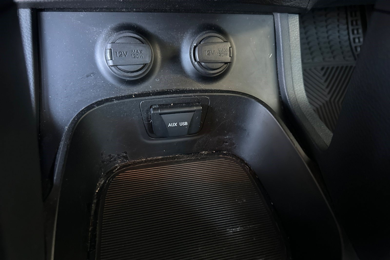 Used 2014 Hyundai Santa Fe Sport AWD/4WD image 34