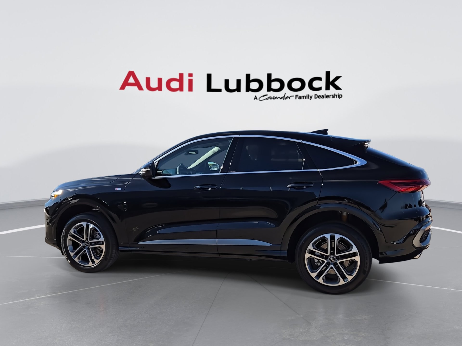 New 2026 Audi Q5 Premium Plus AWD/4WD image 6