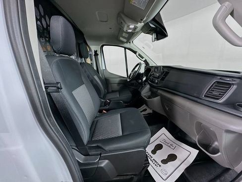 Certified 2025 Ford Transit 250 Low Roof w/ Exterior Upgrade Package RWD image 29
