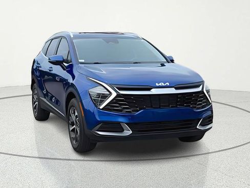 Used 2024 Kia Sportage EX image 2