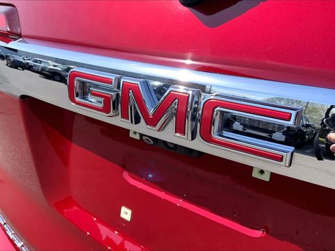 Used 2020 GMC Acadia Denali AWD/4WD image 10