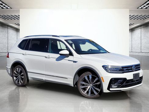 Used 2020 Volkswagen Tiguan SEL Premium R-Line w/ 3rd Row Seat Package image 2