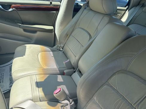 Used 2004 Cadillac De Ville image 33