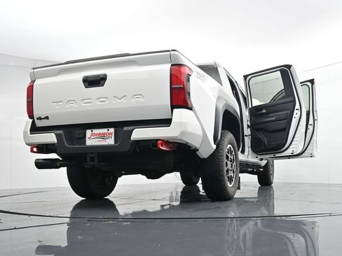 Used 2024 Toyota Tacoma TRD Off-Road AWD/4WD image 44