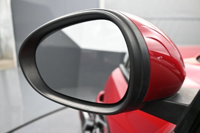 Used 2019 Alfa Romeo Giulia Ti RWD image 4