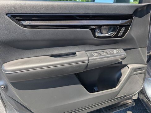 Used 2025 Honda CR-V EX-L image 14