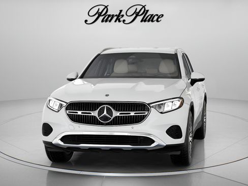 Used 2026 Mercedes-Benz GLC 300 image 36