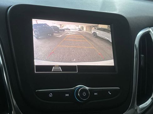 Used 2023 Chevrolet Equinox LS FWD image 19