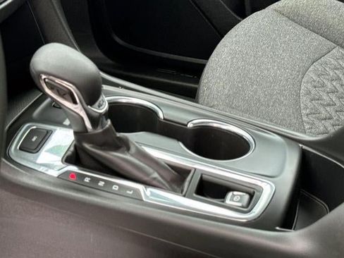 Used 2023 Chevrolet Equinox LT AWD/4WD image 18