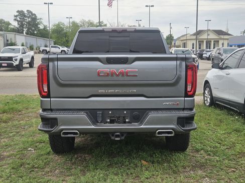 Used 2020 GMC Sierra 1500 AT4 w/ AT4 Premium Package image 4