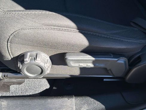 Used 2019 Jeep Wrangler Unlimited Sport S image 25