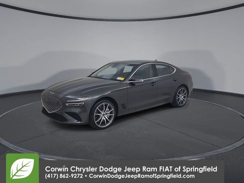 Used 2025 Genesis G70 2.5T image 7