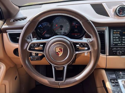 Used 2016 Porsche Macan S image 15