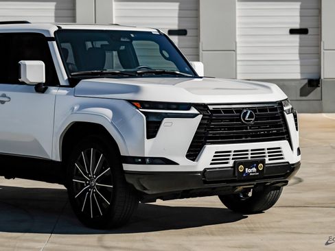 Used 2025 Lexus GX 550 image 21