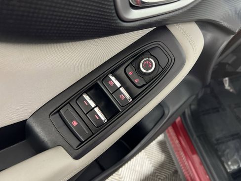 Used 2019 Subaru Forester Premium w/ All-Weather Package image 11