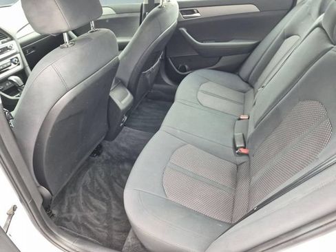 Used 2018 Hyundai Sonata SE FWD image 25