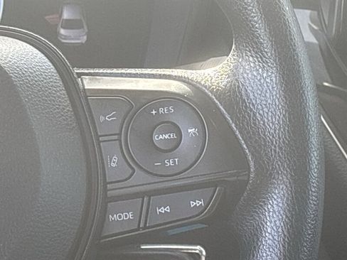 Used 2022 Toyota Corolla LE image 24