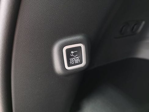 Used 2026 Jeep Cherokee Limited AWD/4WD image 35