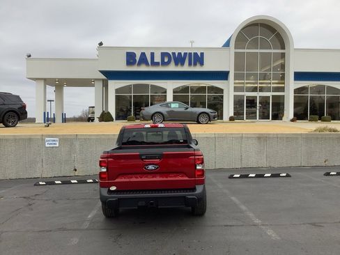 New 2026 Ford Maverick Lariat image 6