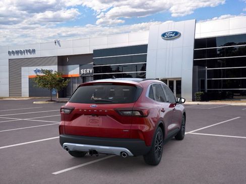 New 2025 Ford Escape SE w/ PHEV Premium Package FWD image 8
