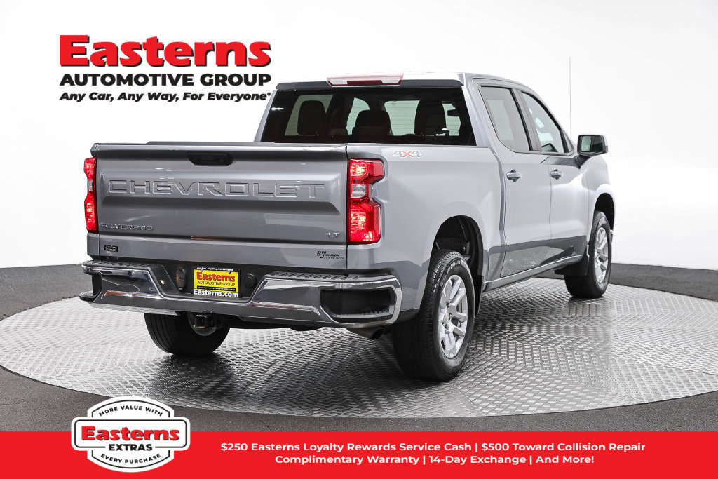 Used 2024 Chevrolet Silverado 1500 LT AWD/4WD image 6