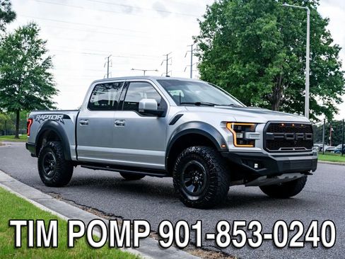 Used 2017 Ford F150 Raptor w/ Equipment Group 802A Luxury AWD/4WD image 4