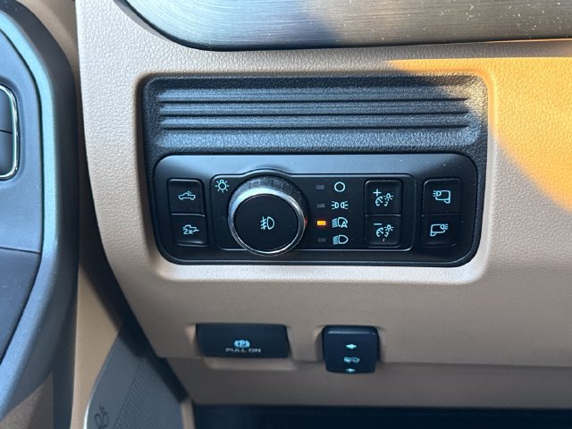 Used 2026 Ford F250 Lariat AWD/4WD image 41