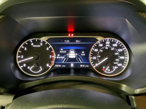 Used 2025 Nissan Sentra SV FWD image 20