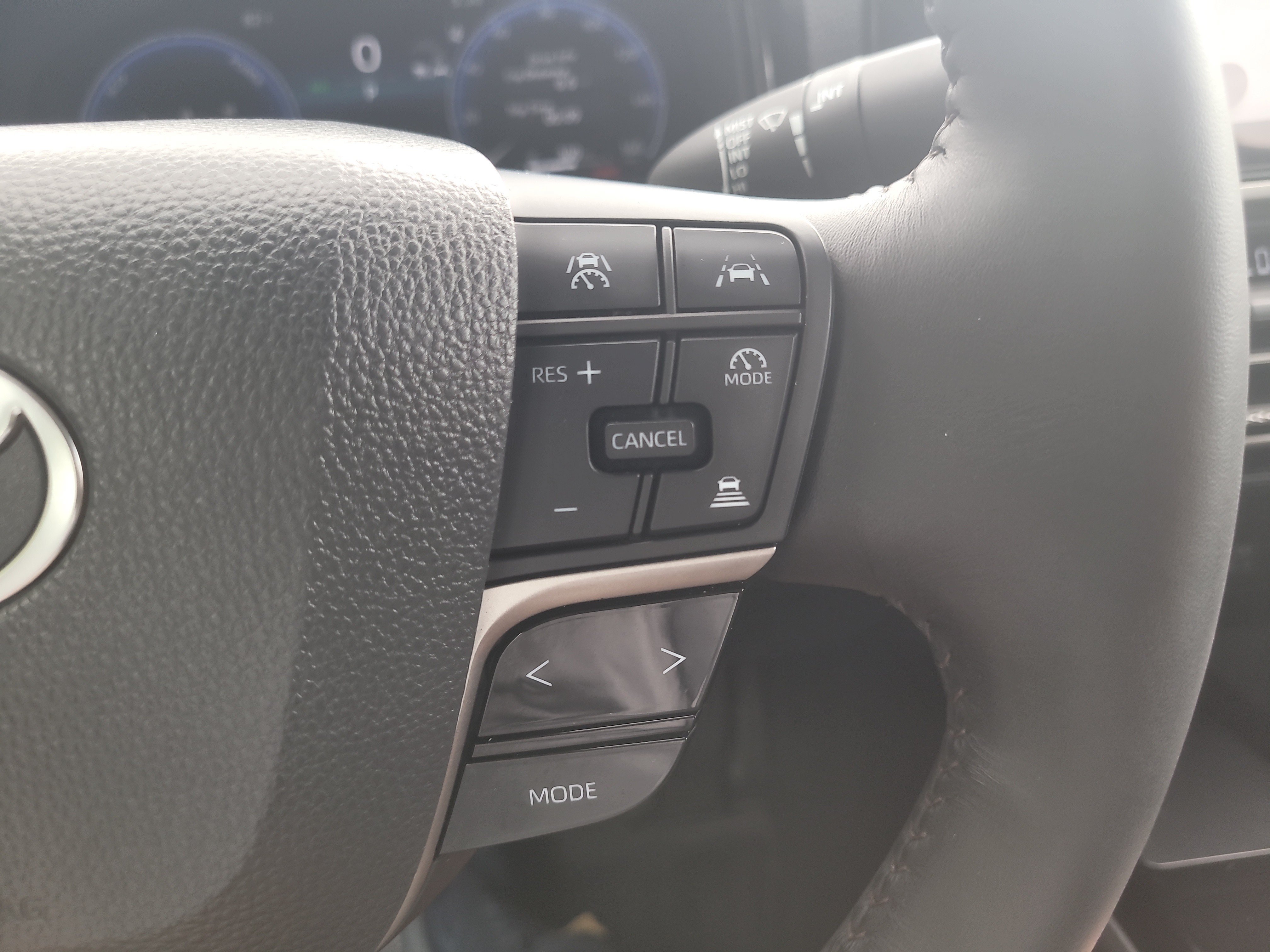 Certified 2025 Toyota Camry XLE FWD image 30