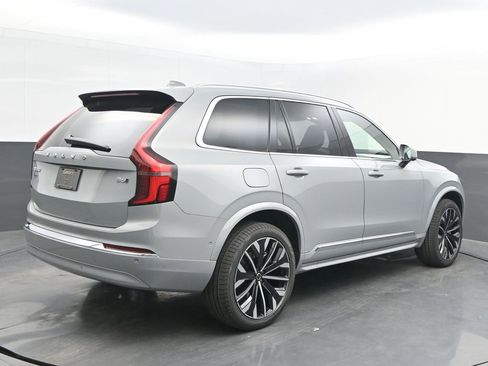New 2026 Volvo XC90 B6 Ultra image 7