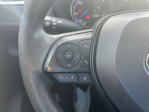 Used 2025 Toyota RAV4 LE image 19